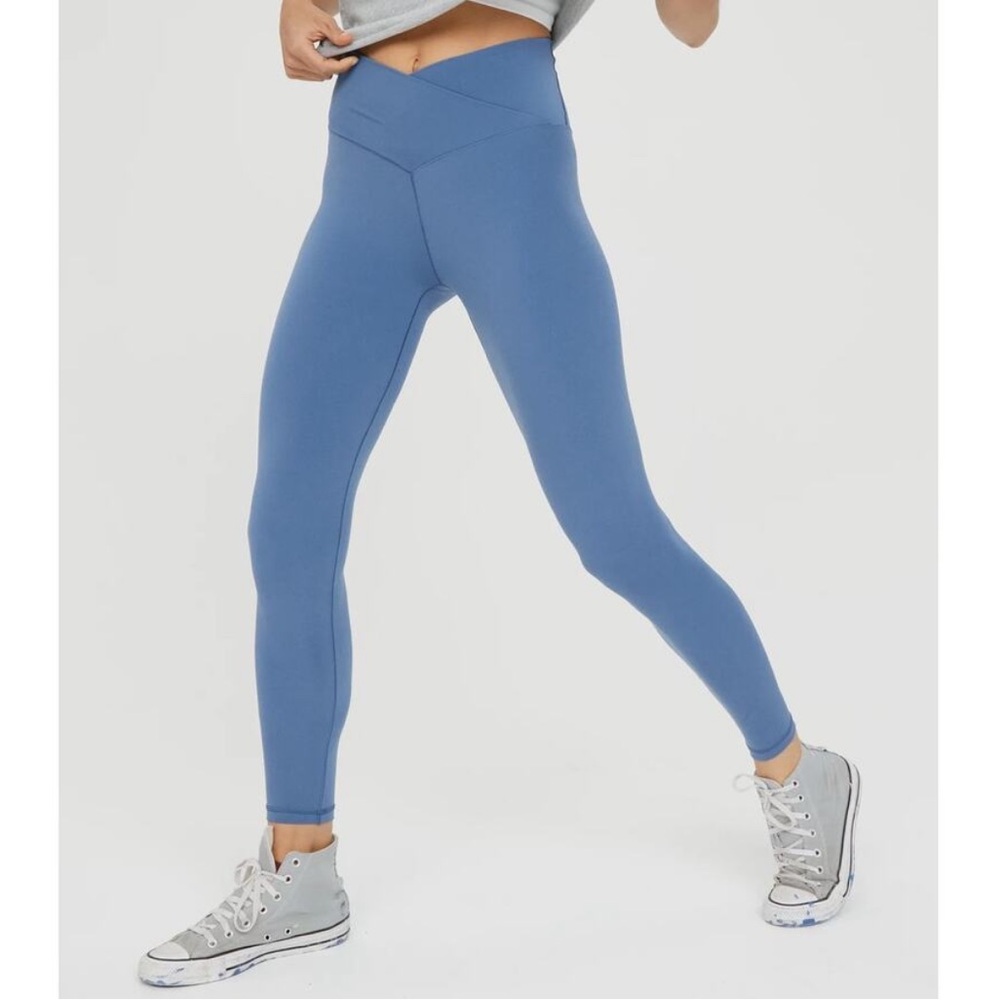 Offline by Aerie Real Me Crossover Leggings - Medium